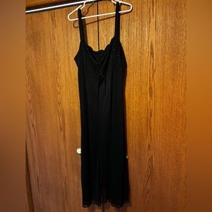 NWT Women’s 22W plus black full length elegant dress. Diamond crystal accents